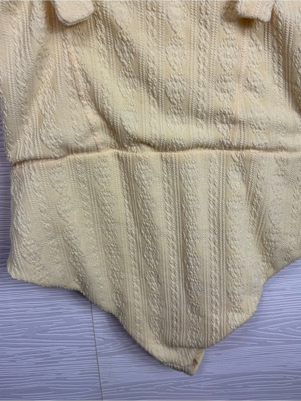 Revel Rey soft yellow
